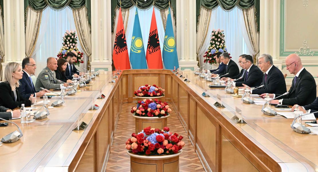 Среща на президентите на Казахстан и Албания в разширен състав