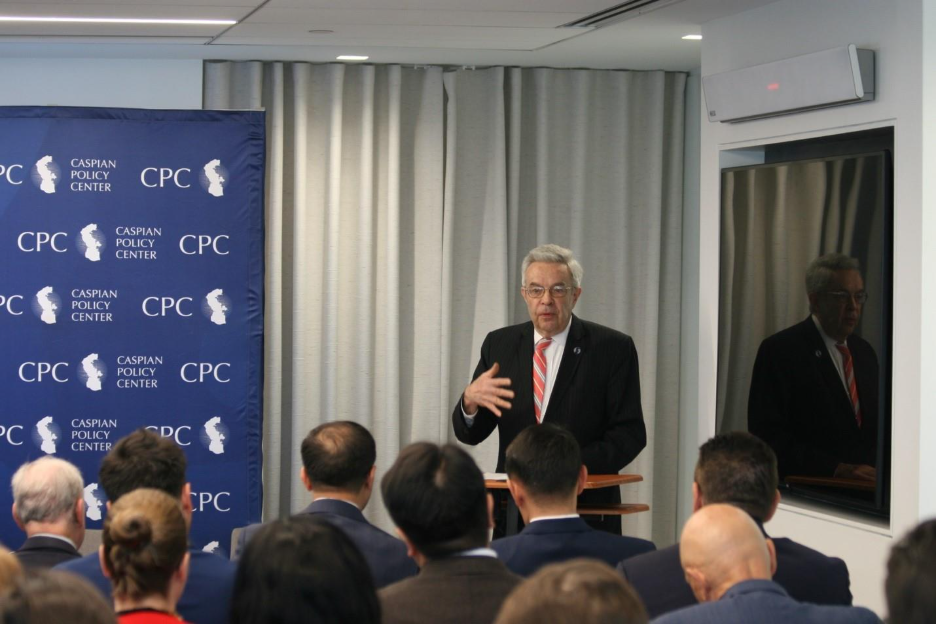 C5+1 should evolve into C6+1 with Azerbaijan's participation Ambassador Hoagland says
