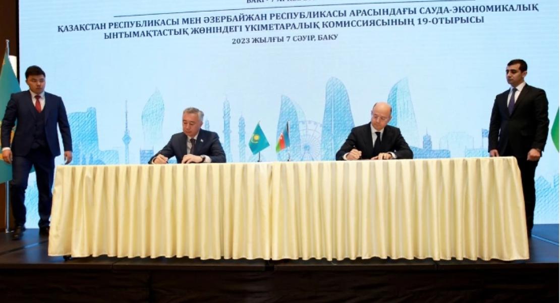 Парвиз Шахбазов и Серик Жумангарин на 07 април 2023 година в Баку